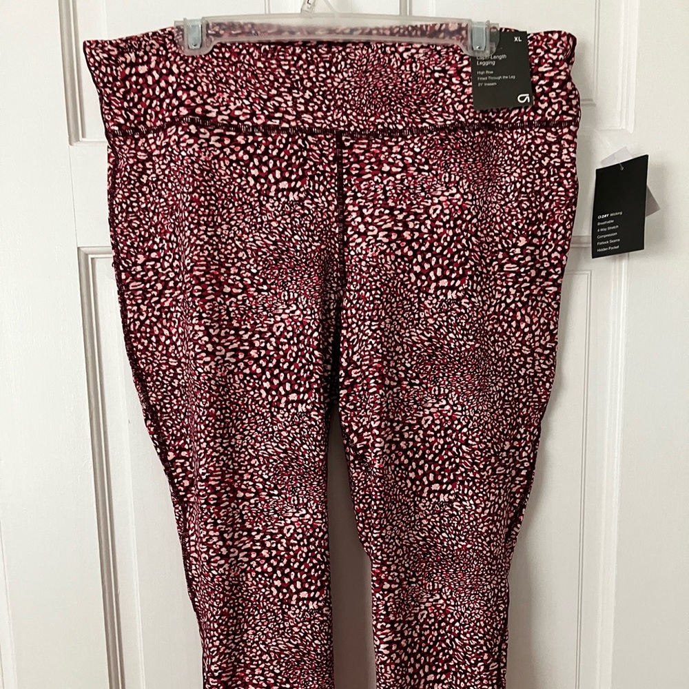GapFit capri workout pants